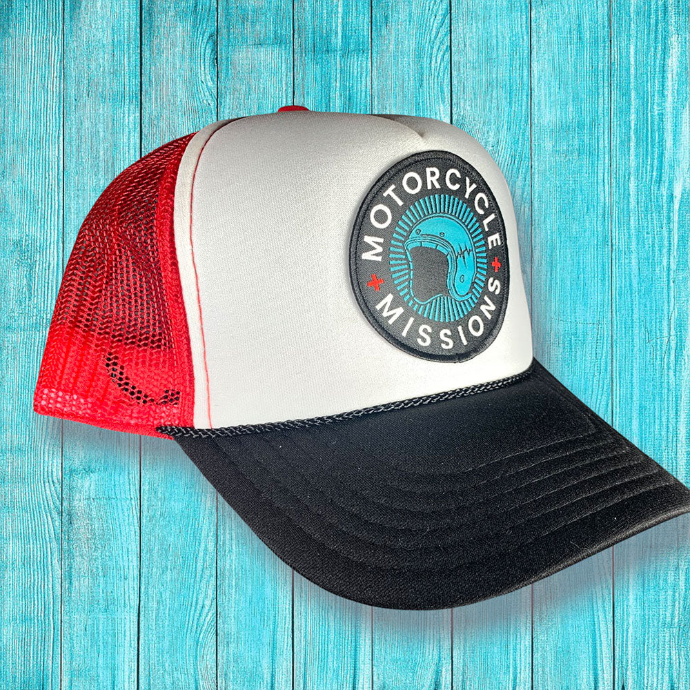 SNAPBACK TRUCKER HAT - RED/WHITE